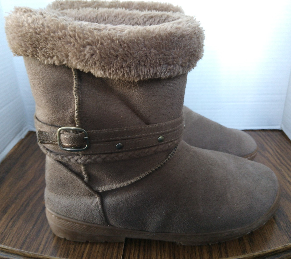 Womans Size M(7/8) Brown With Fur Trim Slip On Boots